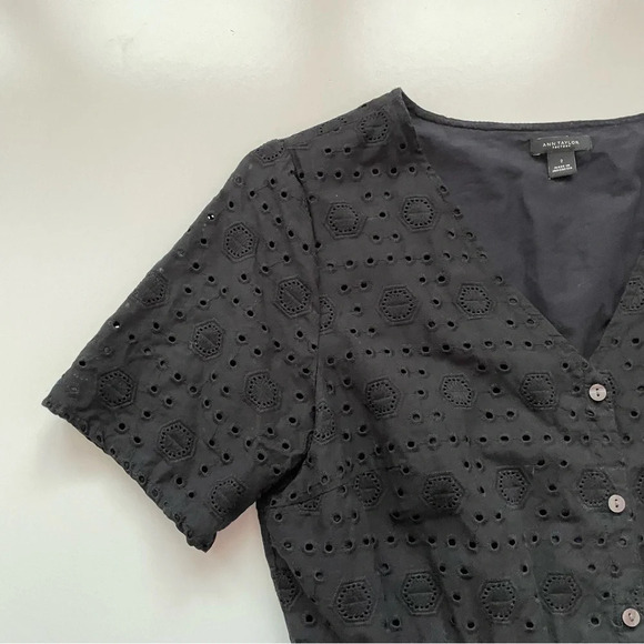 Ann Taylor Factory Size 2 Black Lightweight Flowy Cutout Top Peplum Blouse - Picture 3 of 11